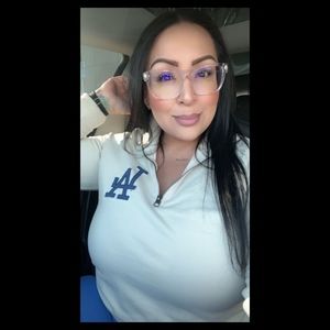 Meet your Posher, Crystal